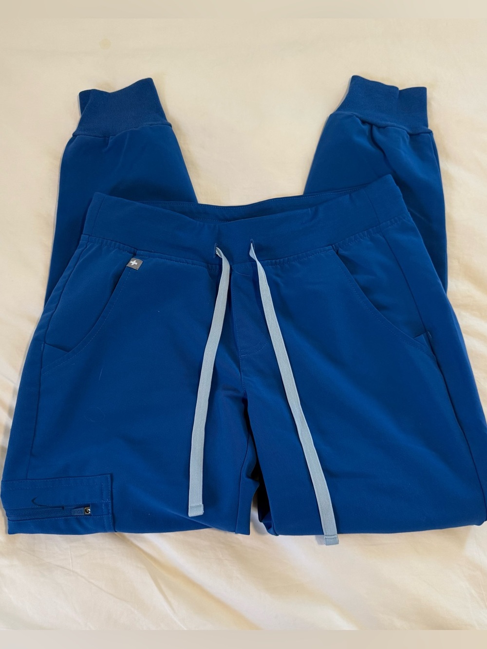 FIGS Zamora Joggers in Royal Blue XSP - Picture 3 of 7